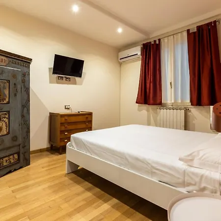 A Due Passi Da Piazza S Stefano By Wonderful Italy